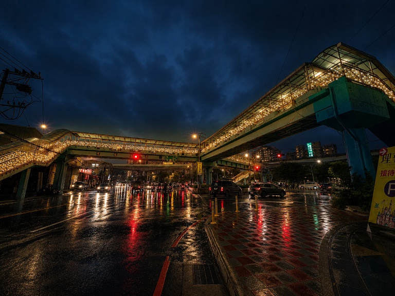 光映成德陸橋