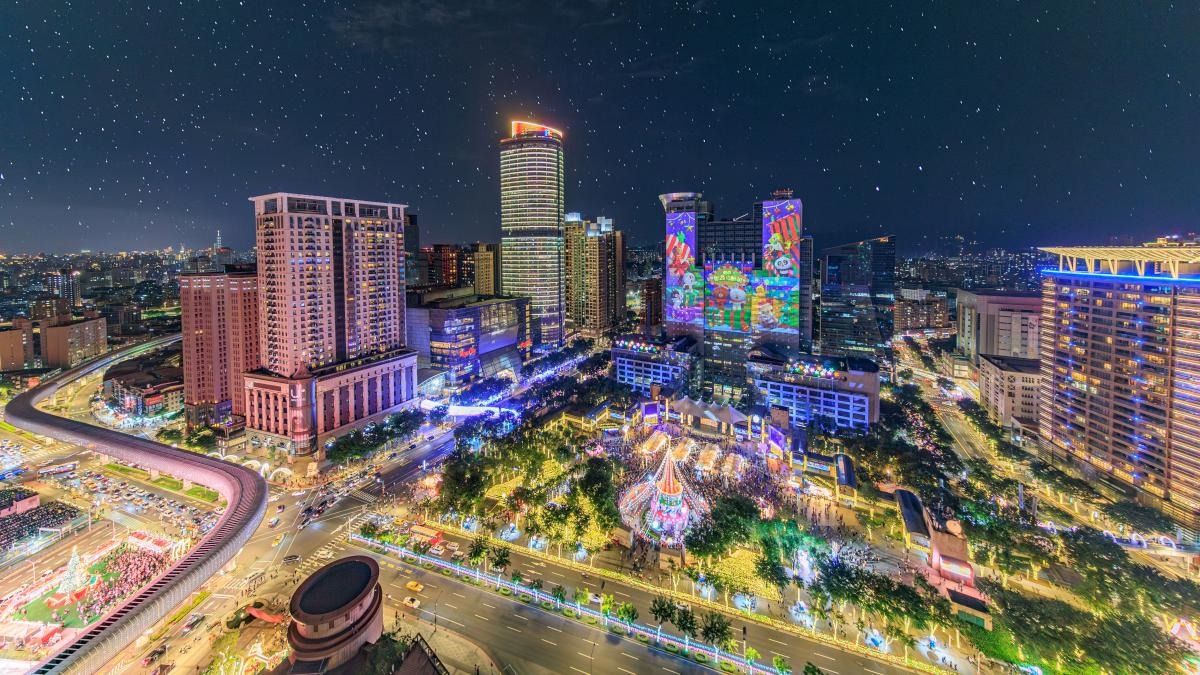 Smooth Transportation at 2025 Christmasland in New Taipei City — Enjoy a Hassle-Free Visit via Public Transit